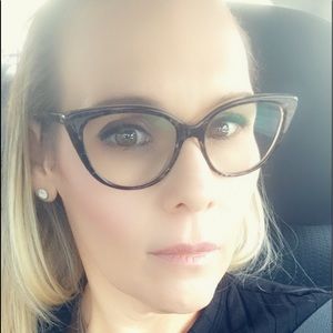 Meet your Posher, Jenny